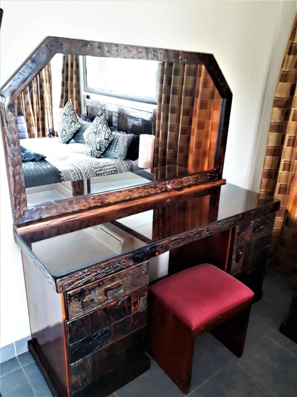 Rostalyn Guesthouse Umhlanga Rocks Exterior foto